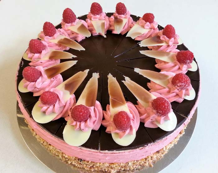 Himbeercremetorte